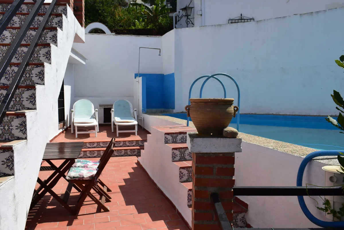 6606f95a-5615-4e27-887f-e288f63a0046