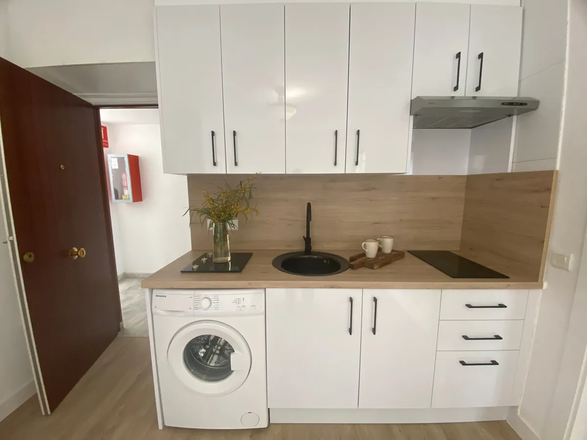 2eca03c3-c601-4eb9-8ab6-d15ec0b62ab1