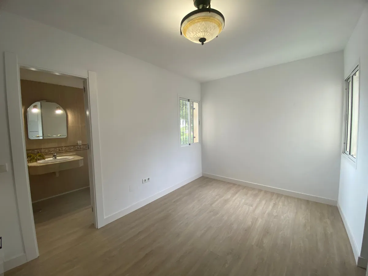 d4e8071f-1a5f-42d8-9723-b04b5f37f5bf