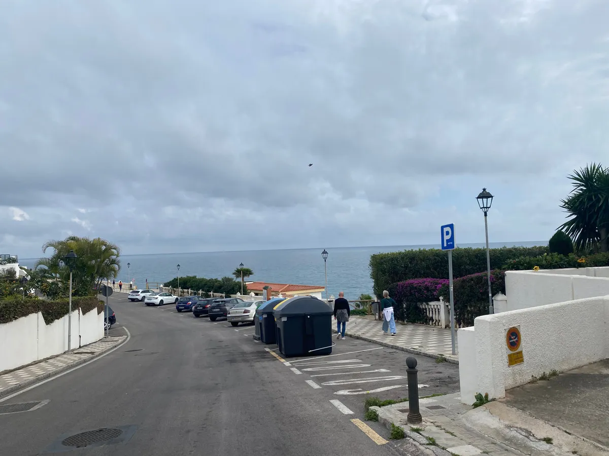 e9574f5f-2f45-489c-9d02-2c900697e852