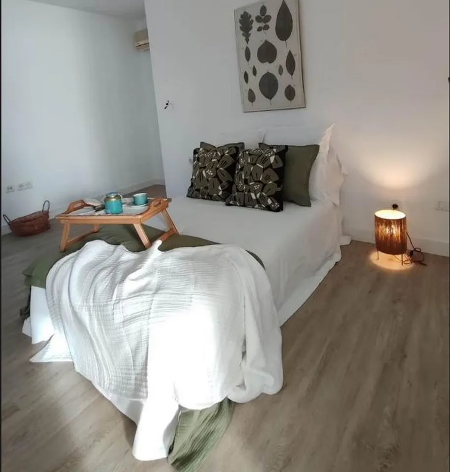 fcbadbb4-1f0d-4c89-a7a3-842388af04a9