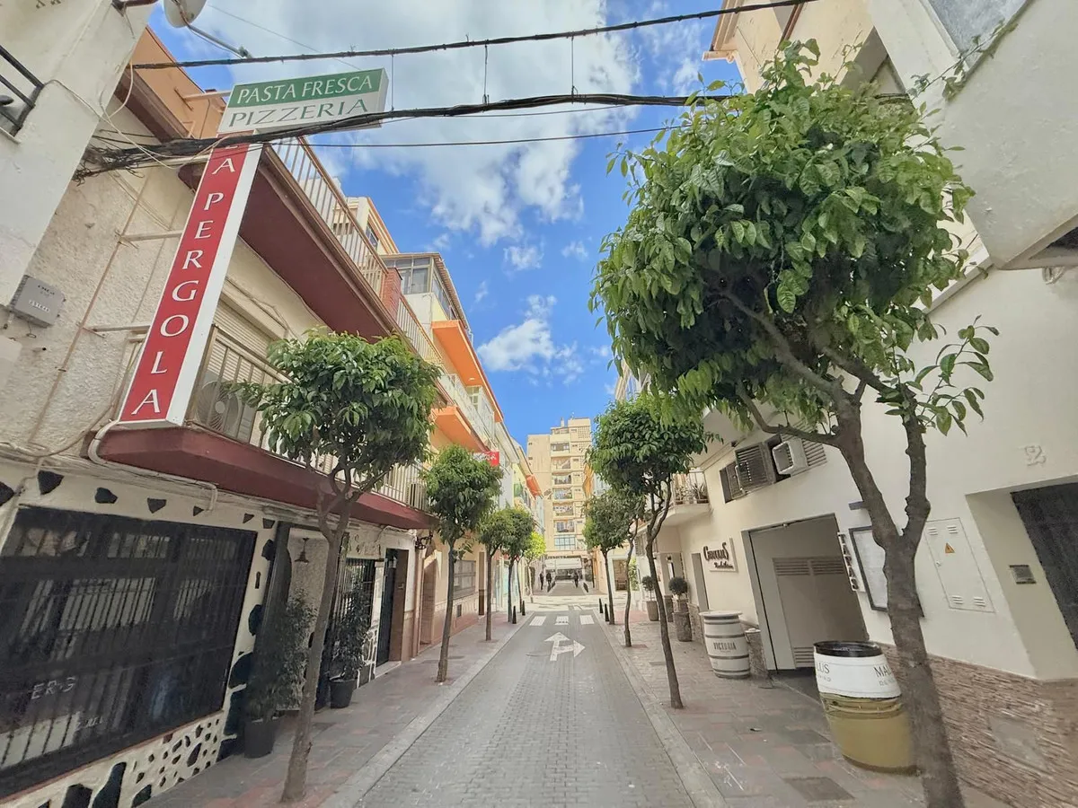 ff0ca927-2c6c-48ba-a578-cca4cd125de7