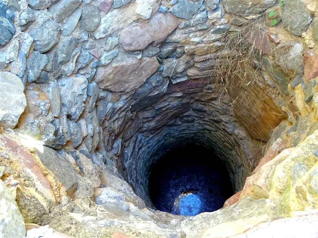 35ebb381-40ea-4128-a7e5-b834323128a9