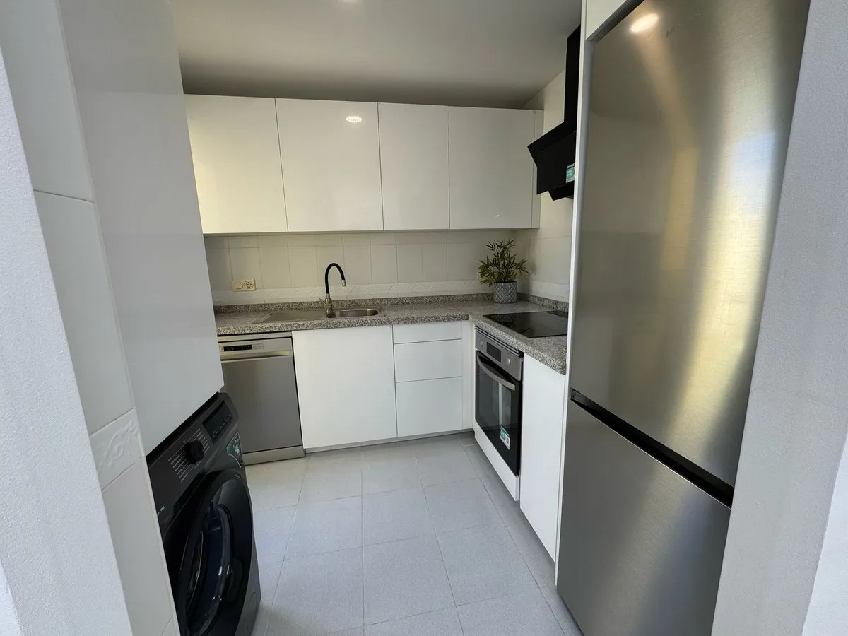 db16fbc3-8f43-412f-ada3-67eb3f40fec1