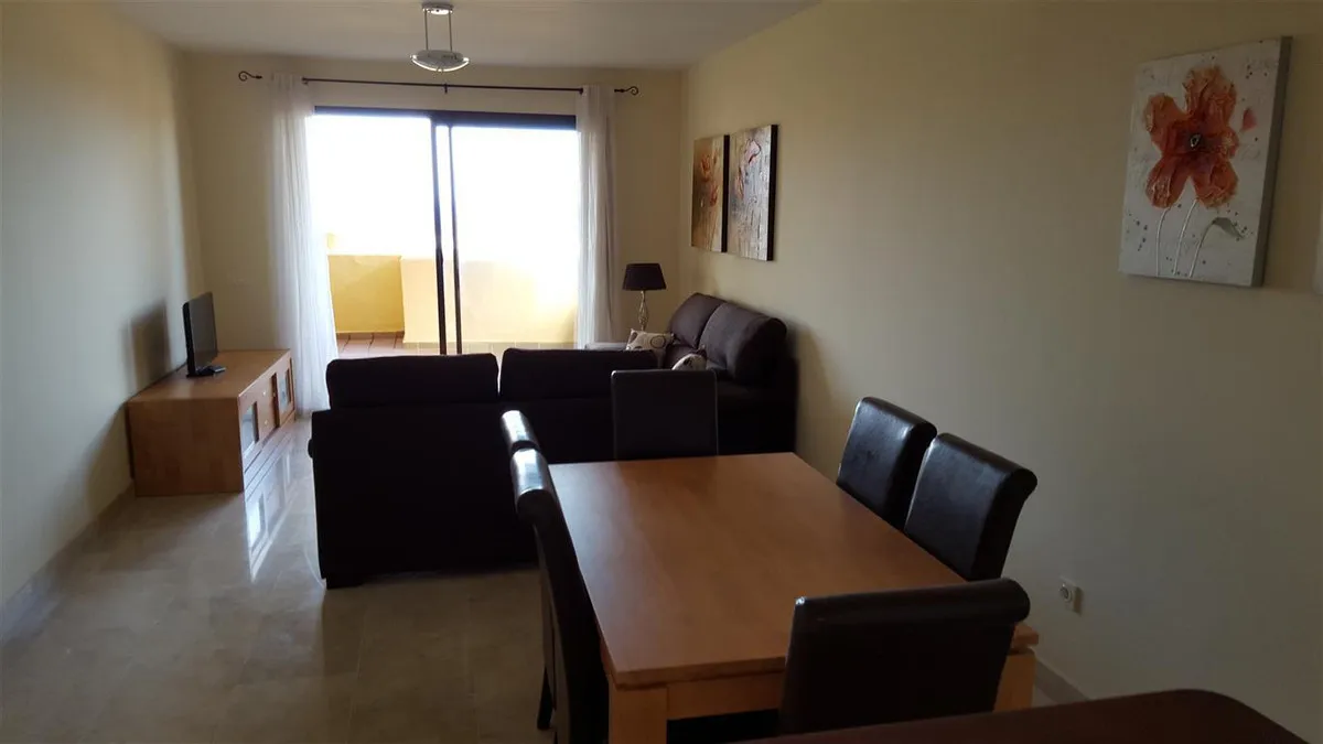 1dfbc1b7-1d67-46a2-95b8-b890e74cd59e