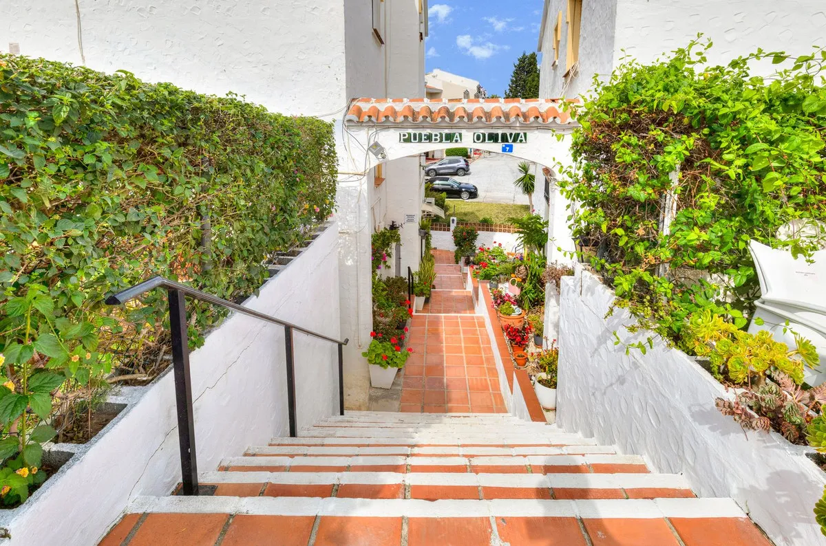 907ba24a-0fb6-4016-9183-7b2f1e924815