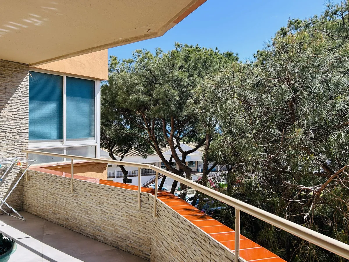 8c5a6623-cec9-480a-ade8-36dd39568f51