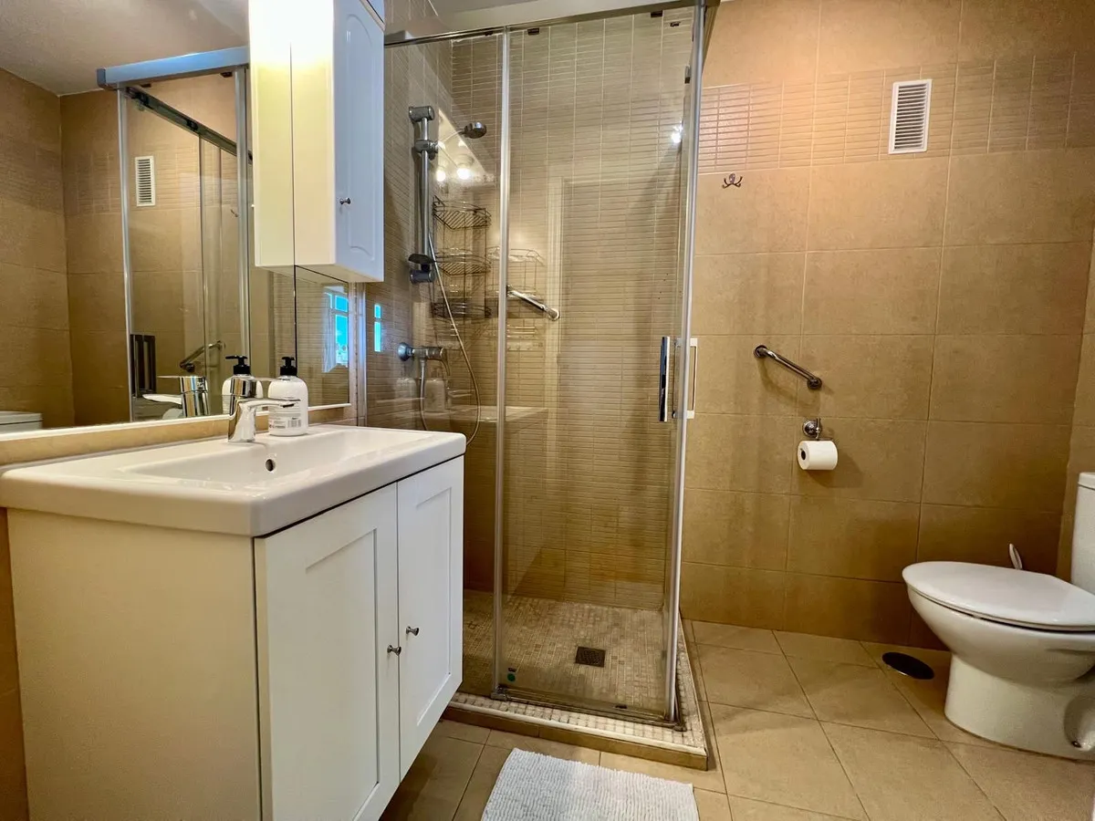 00cc4d0b-8313-4d3c-a701-b59dc53f20c1