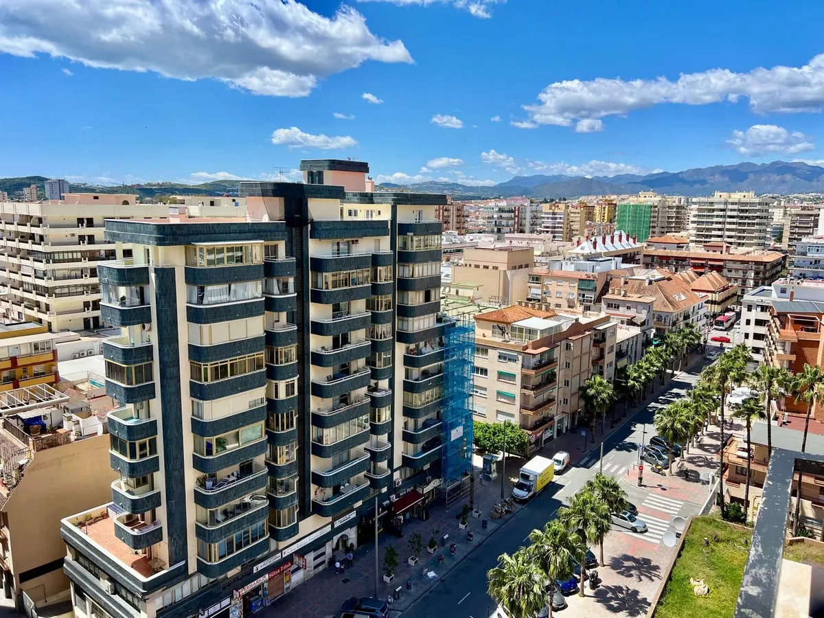 3acc0e54-5492-4d82-a2d9-76fe1b822935