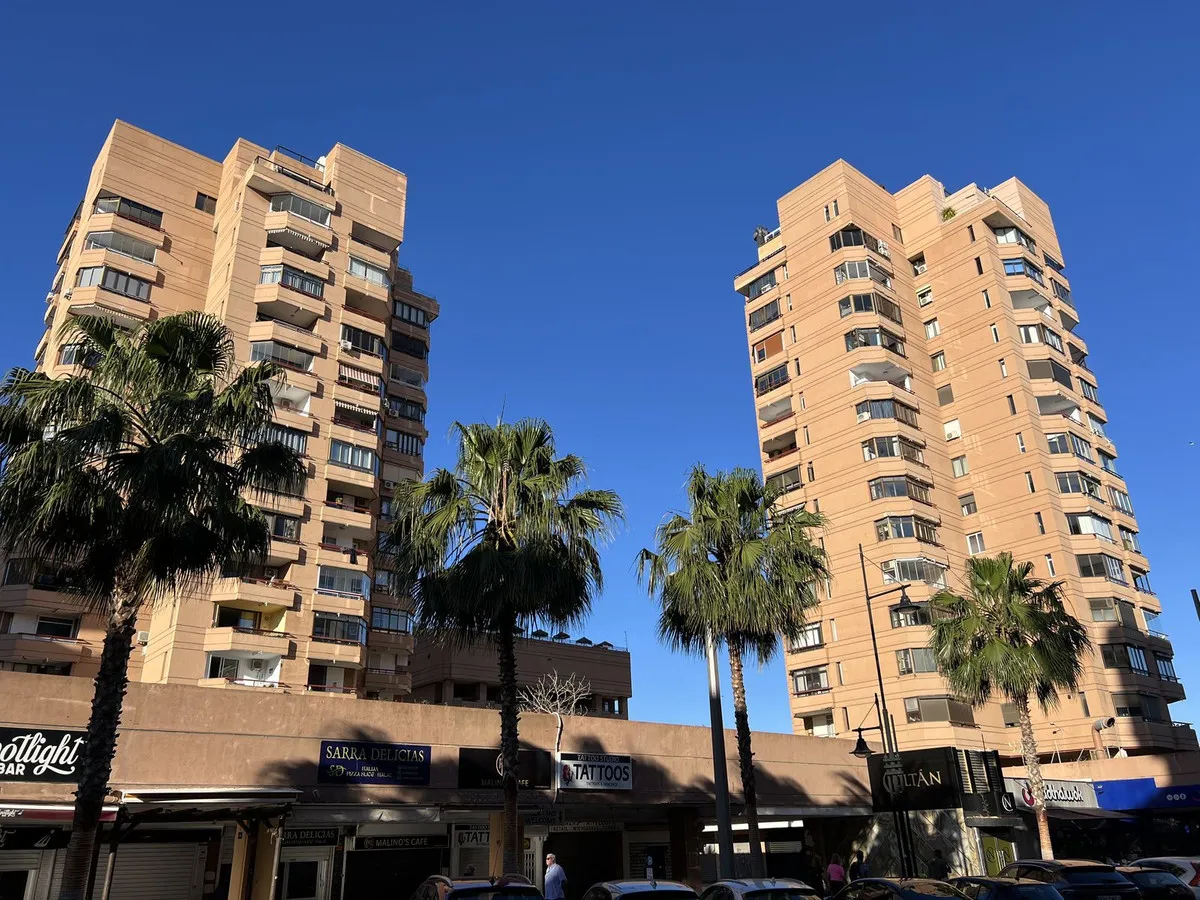 3cb0a102-a4a5-4b05-91a9-d2efd2cdd11a