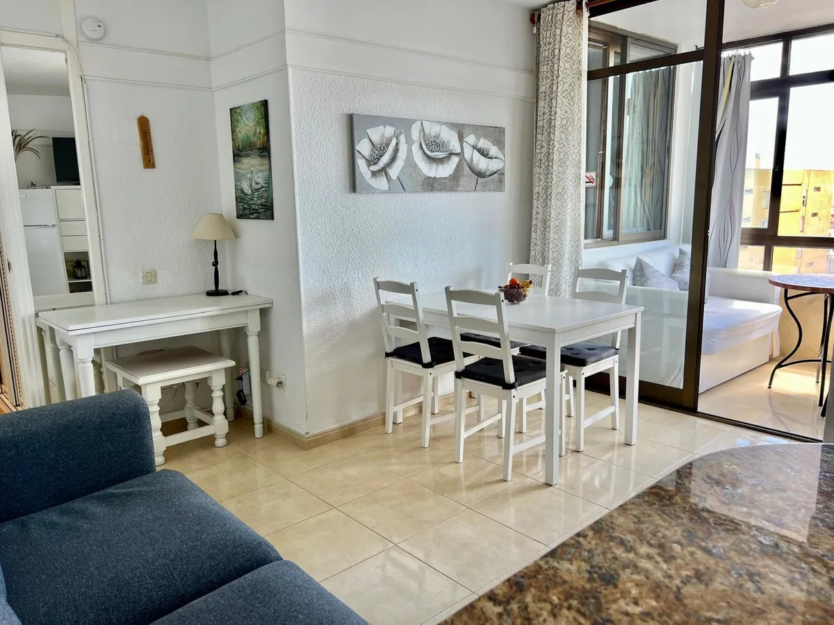 940069a4-b6b0-43aa-b078-e6aab53014b5