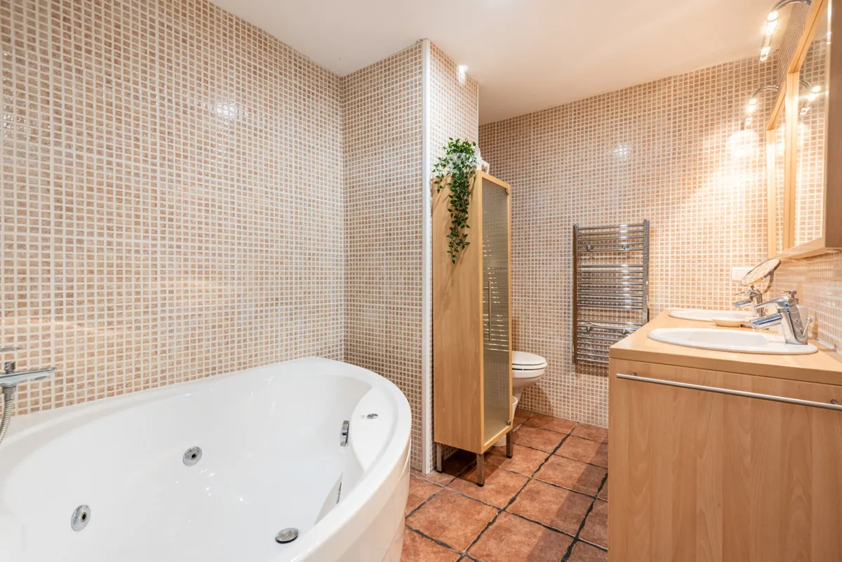 e225948e-ebca-4479-8d8b-828b68360988