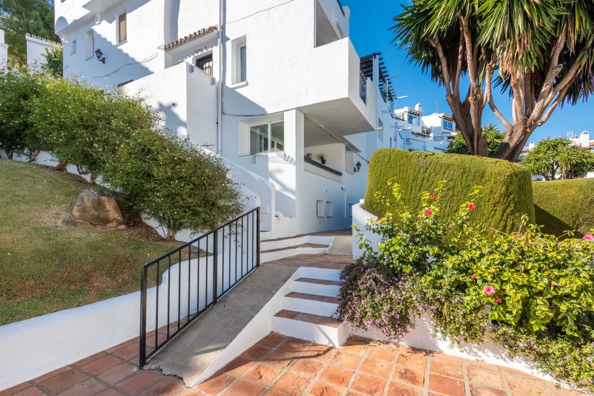 e93bac6f-c08c-4f62-b298-0856b3b51125