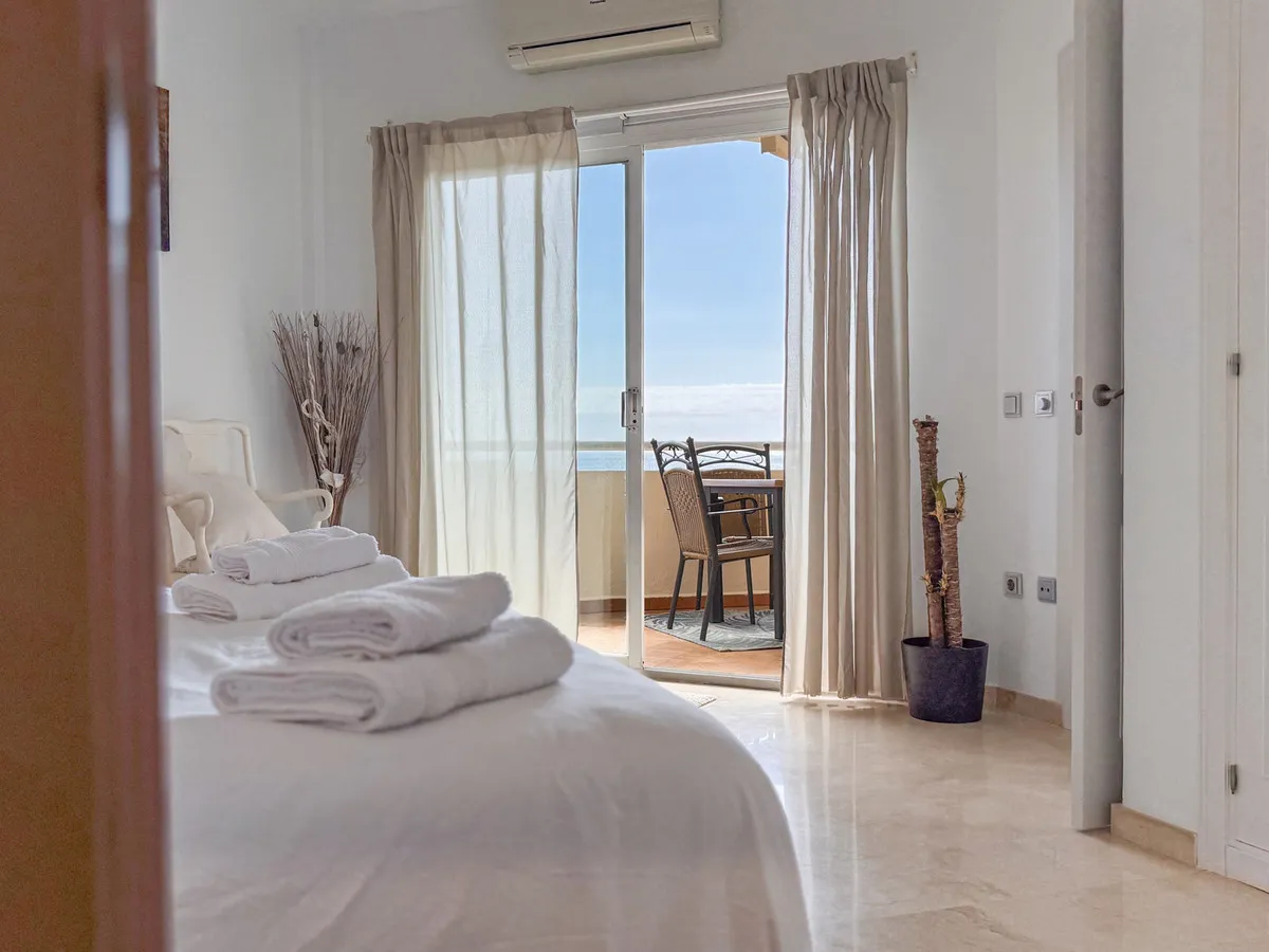 07fed8cf-6810-4f58-8aa7-07219be0e17e