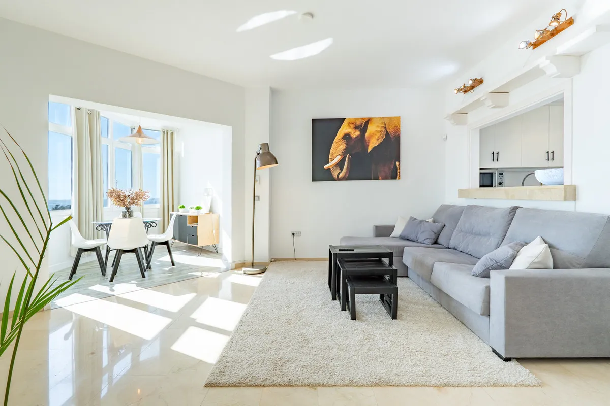 3999d6a9-6898-4c5e-9389-1398910635fa