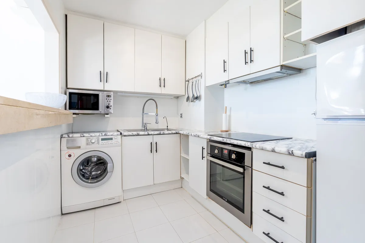 615ccb40-5ef7-4db4-842a-9e653f81926d