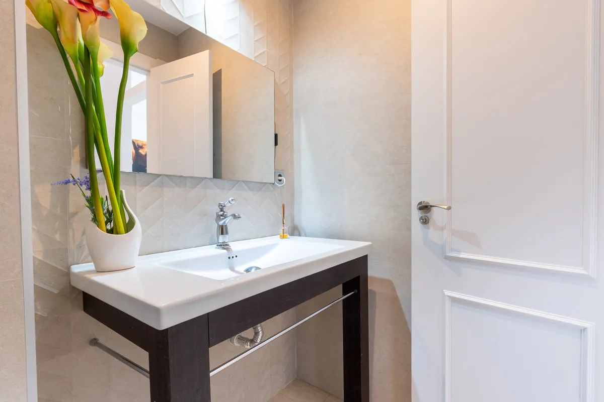 7f0a6064-3d36-420e-bd46-b3e3c6f06e8c