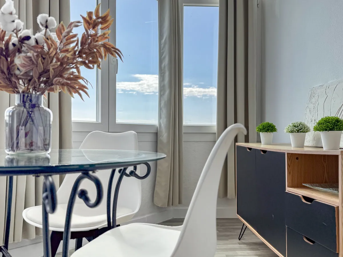 a6adfb84-d7a0-4d1a-94ff-042c0c77b26f