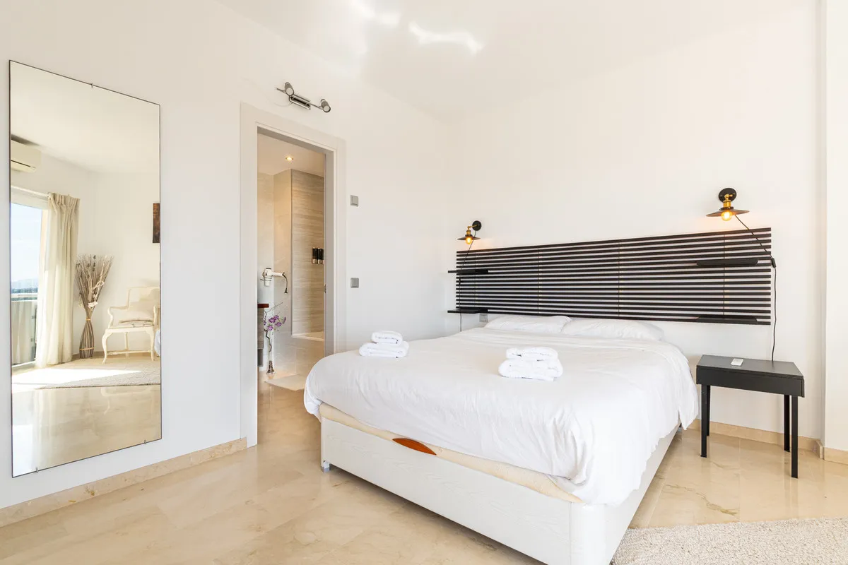 e8fa1226-2e22-496b-a8eb-40ba6bb5e9c9