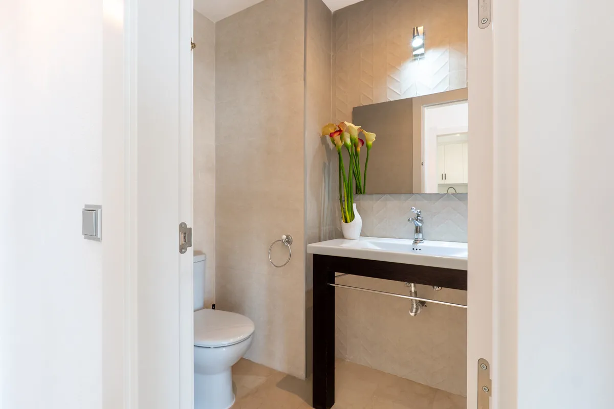 f5627df2-286f-49c2-ac73-2ec101147a3c