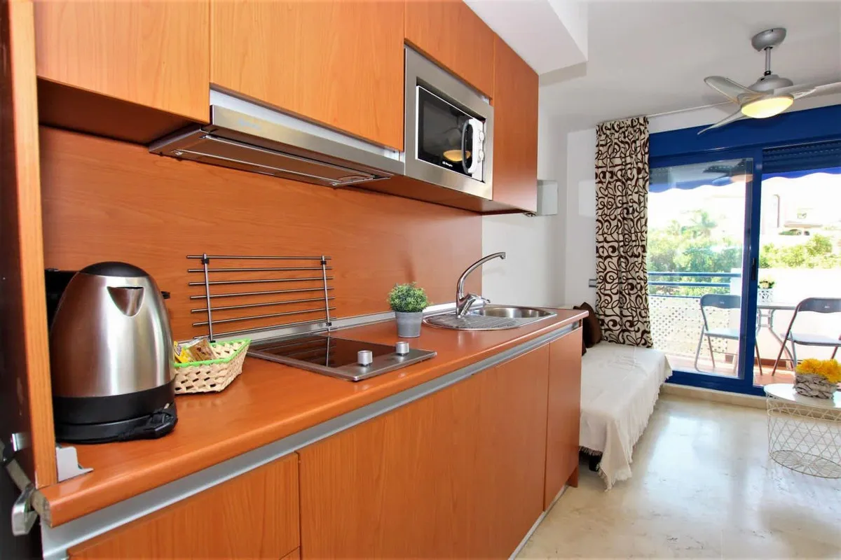 46742101-bef7-4cb7-8d1d-baffc00f4de8