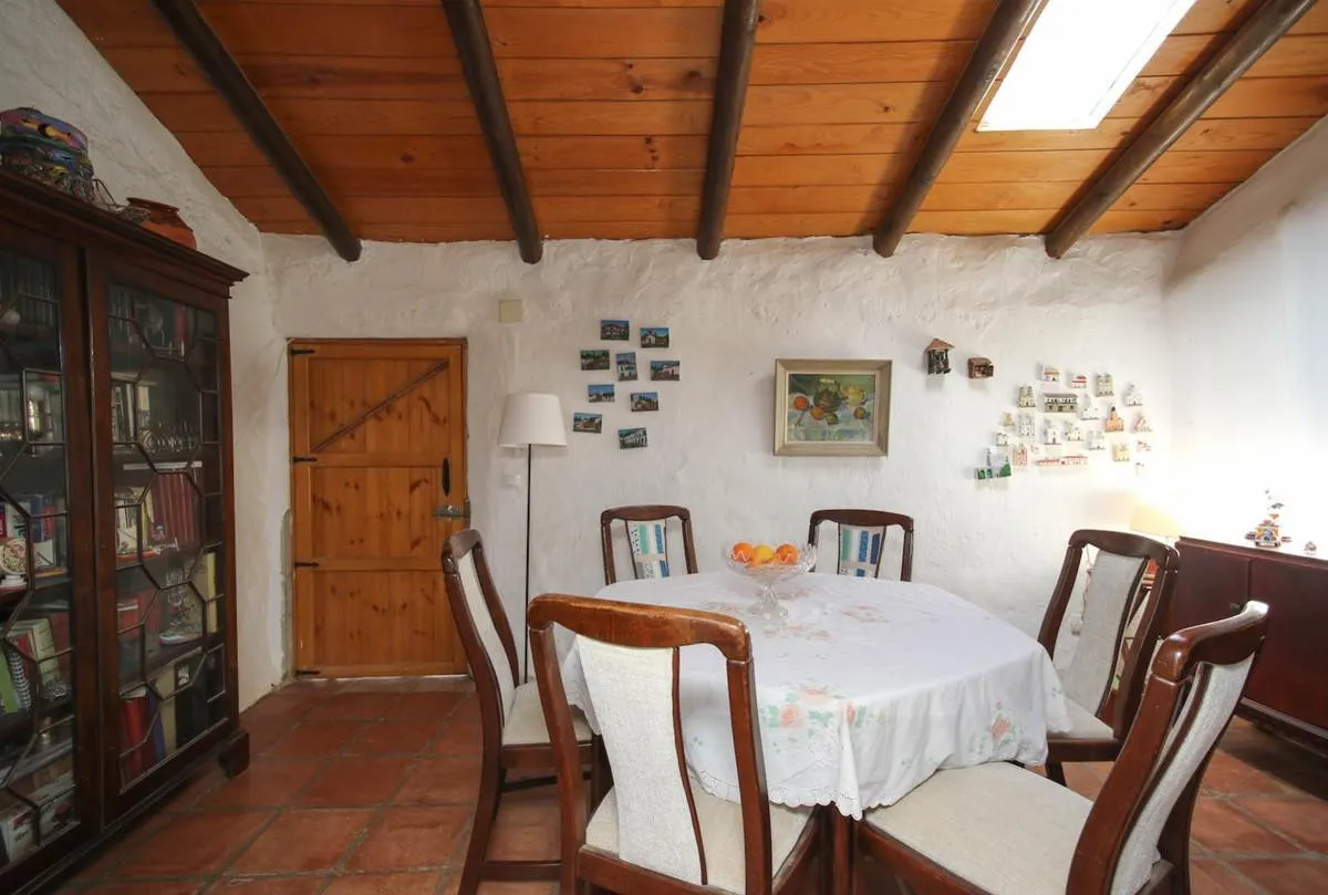 a142f3b8-d178-400e-a7ce-1385f888db9e