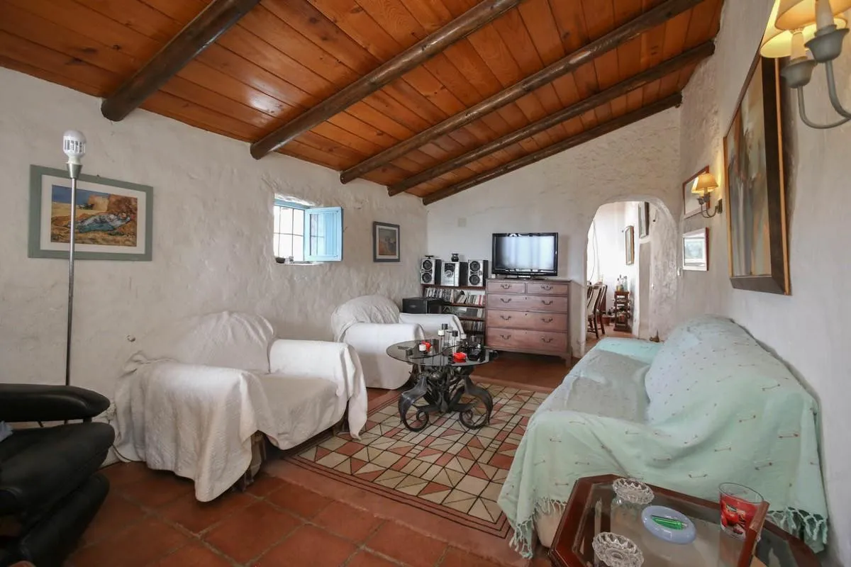 a3742ca9-b0da-42fb-a46e-297eed8f8d08