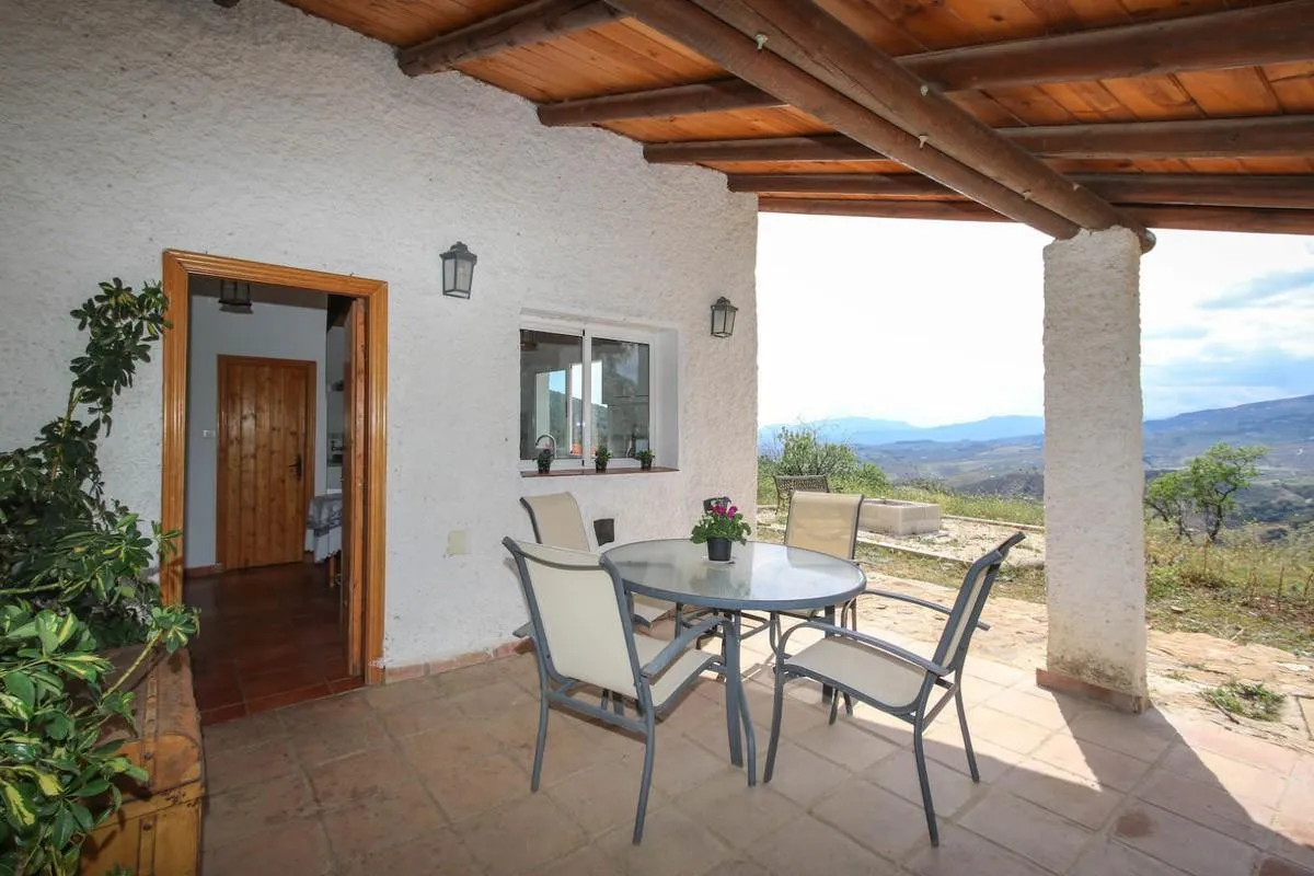 e5b0785e-8a34-41d3-861e-f4cba7e6da40