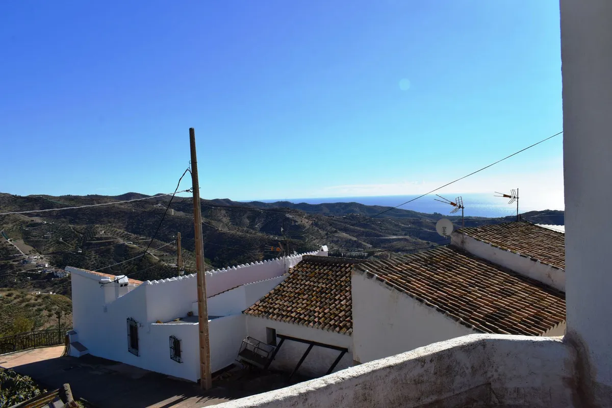 06c04b1d-e0f0-4f20-9d24-e01dcbdfa486