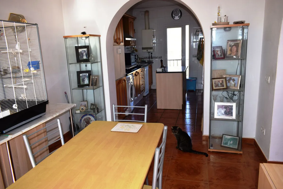 251de662-6363-4038-89c1-e79dd140e45f