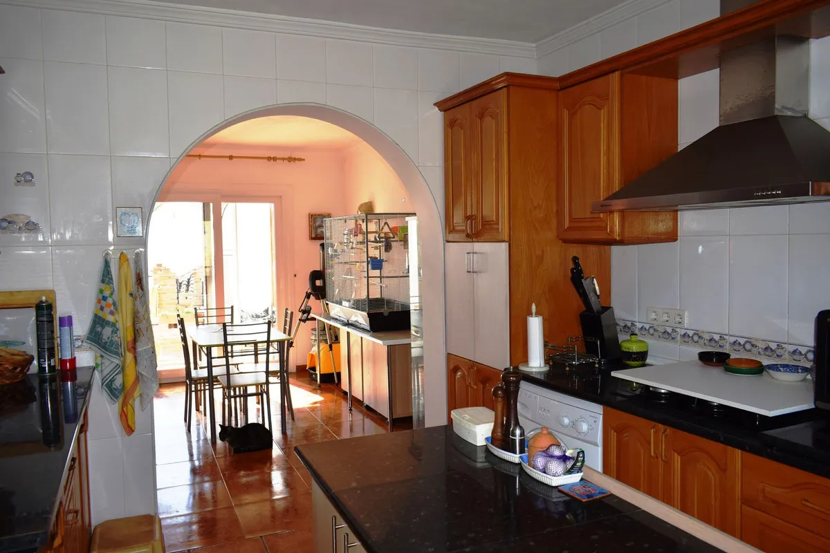 311516e1-e2fe-4de8-bf77-0b11a867b1a2