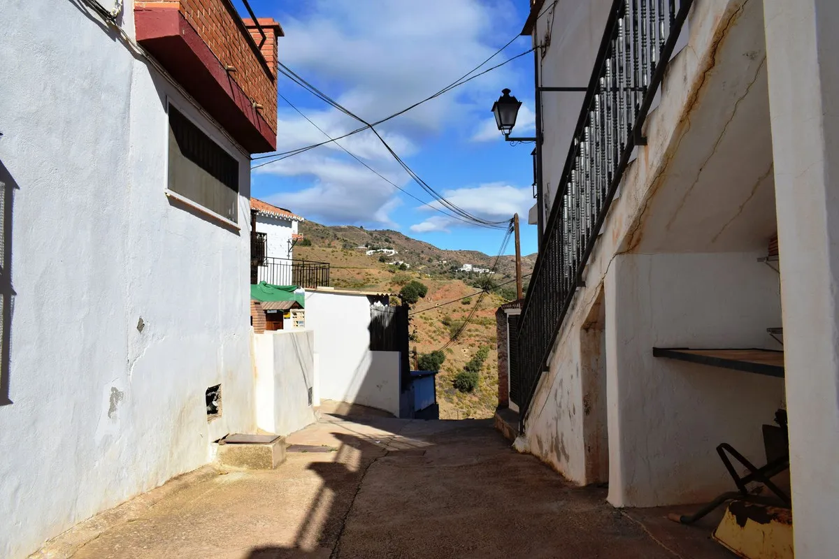 84b70707-53da-43c5-a580-02a680d17e4c