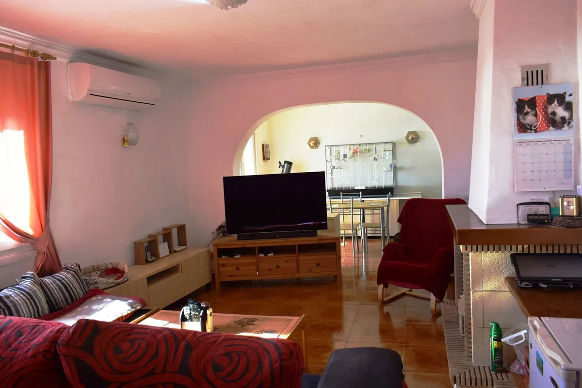 c9227d09-7070-4a7b-995b-3ee83408684c