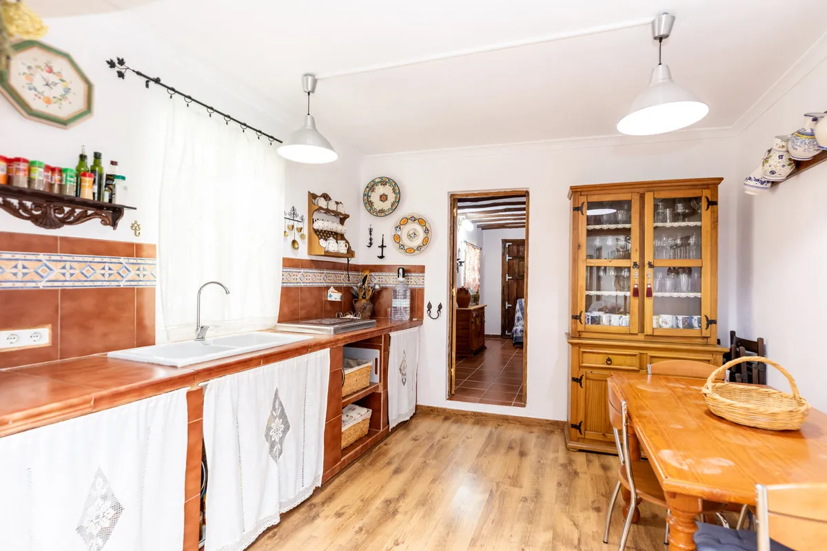 16e7856c-8c8f-4f60-ab77-63ae09843c38