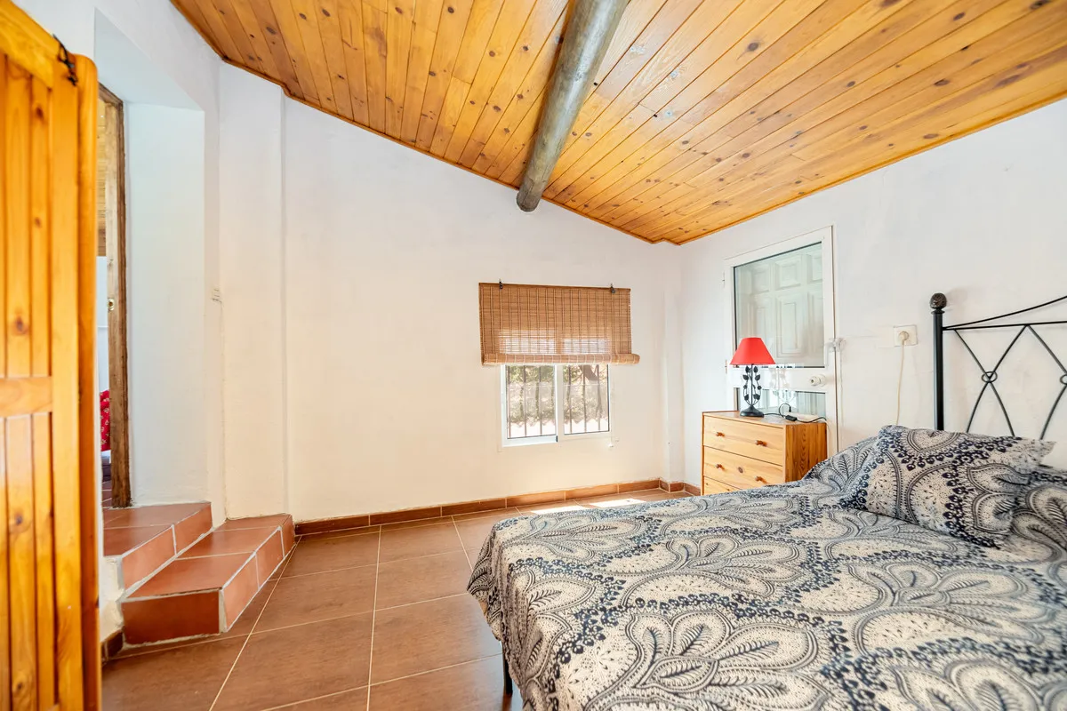 2ef800a5-a0a0-47b1-a3f1-b813b2678eb7