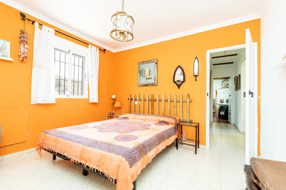 33456968-6c7d-43b1-a80e-0a88ed733a99