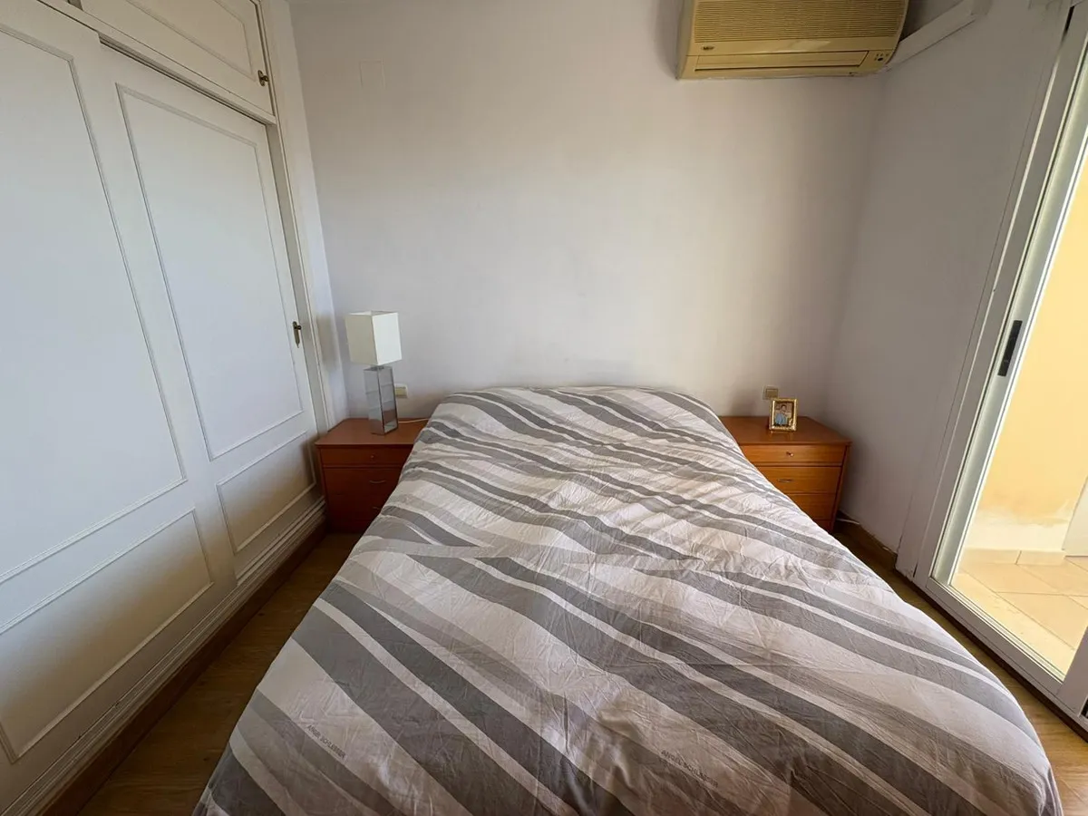 1b36f7e7-9914-478c-9173-e69ef1000d33