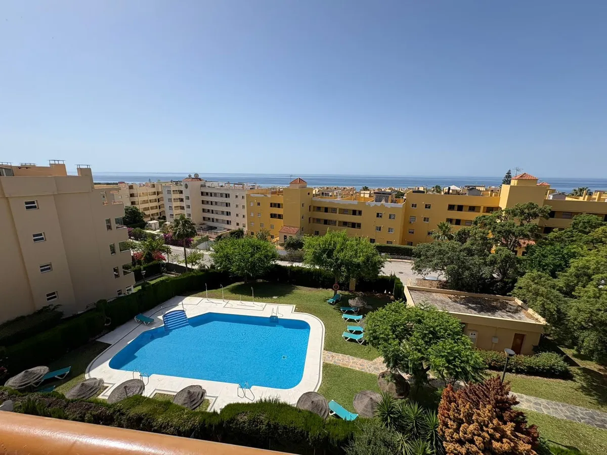 52fb24e7-eec3-48b4-9fd7-eaa795f88343