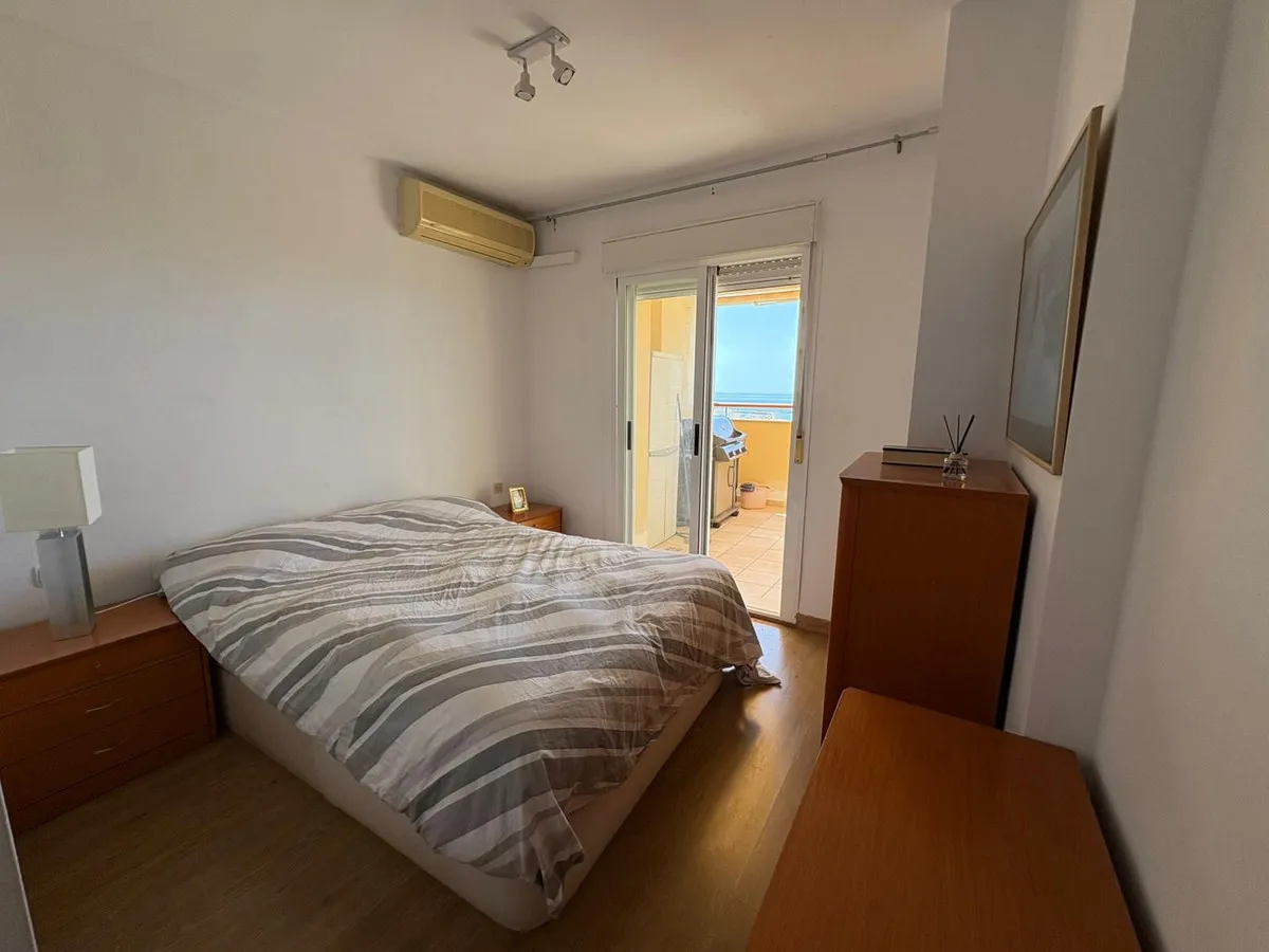 c63e4a50-efa5-4817-b133-c561b1f4c47e