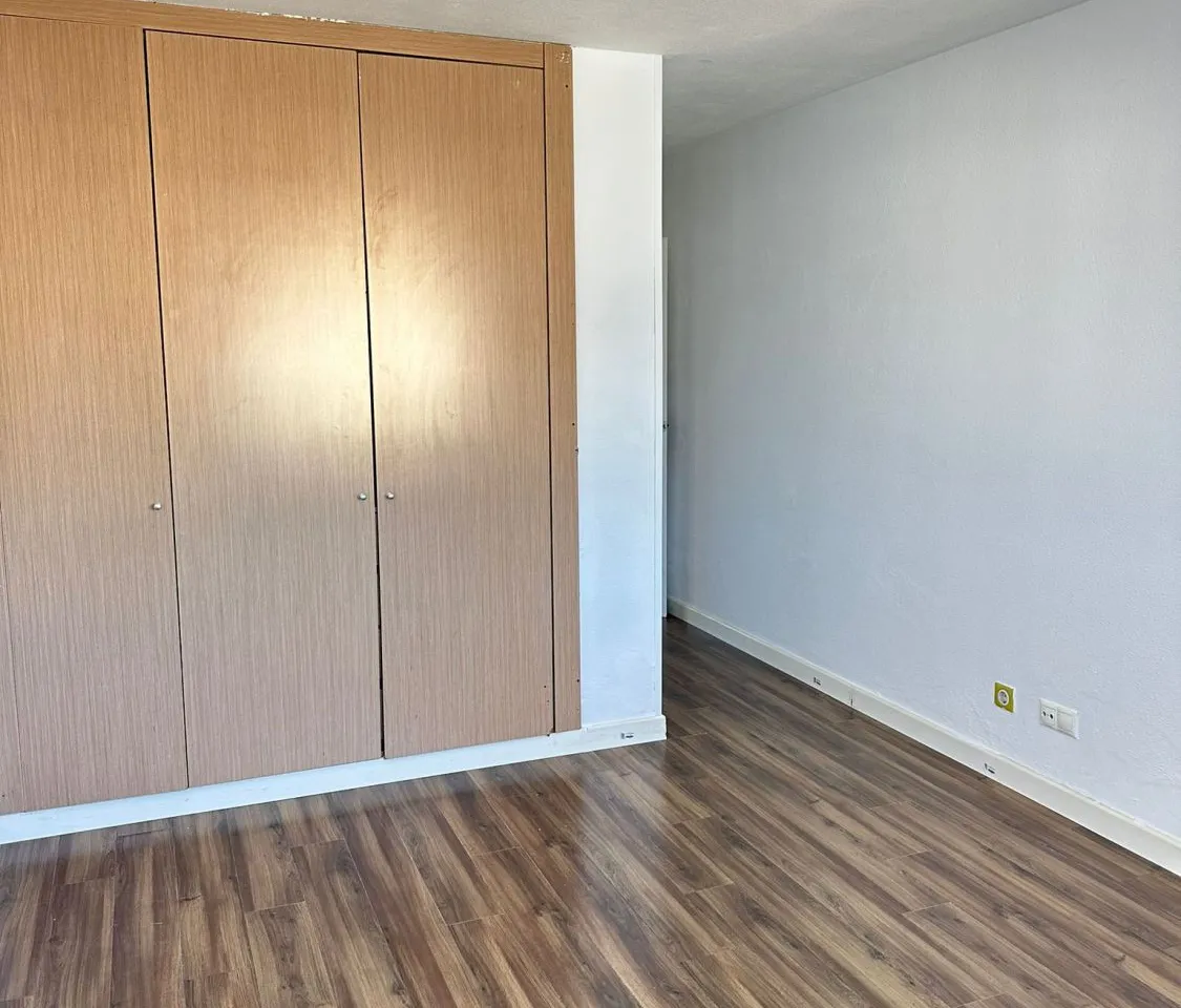 42ac93a2-efce-48bf-9cf7-43e1e3f1fde8