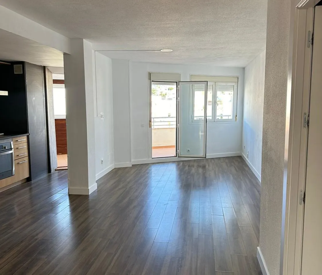 b18adfc1-6ad3-46ba-8582-0050f27aa133