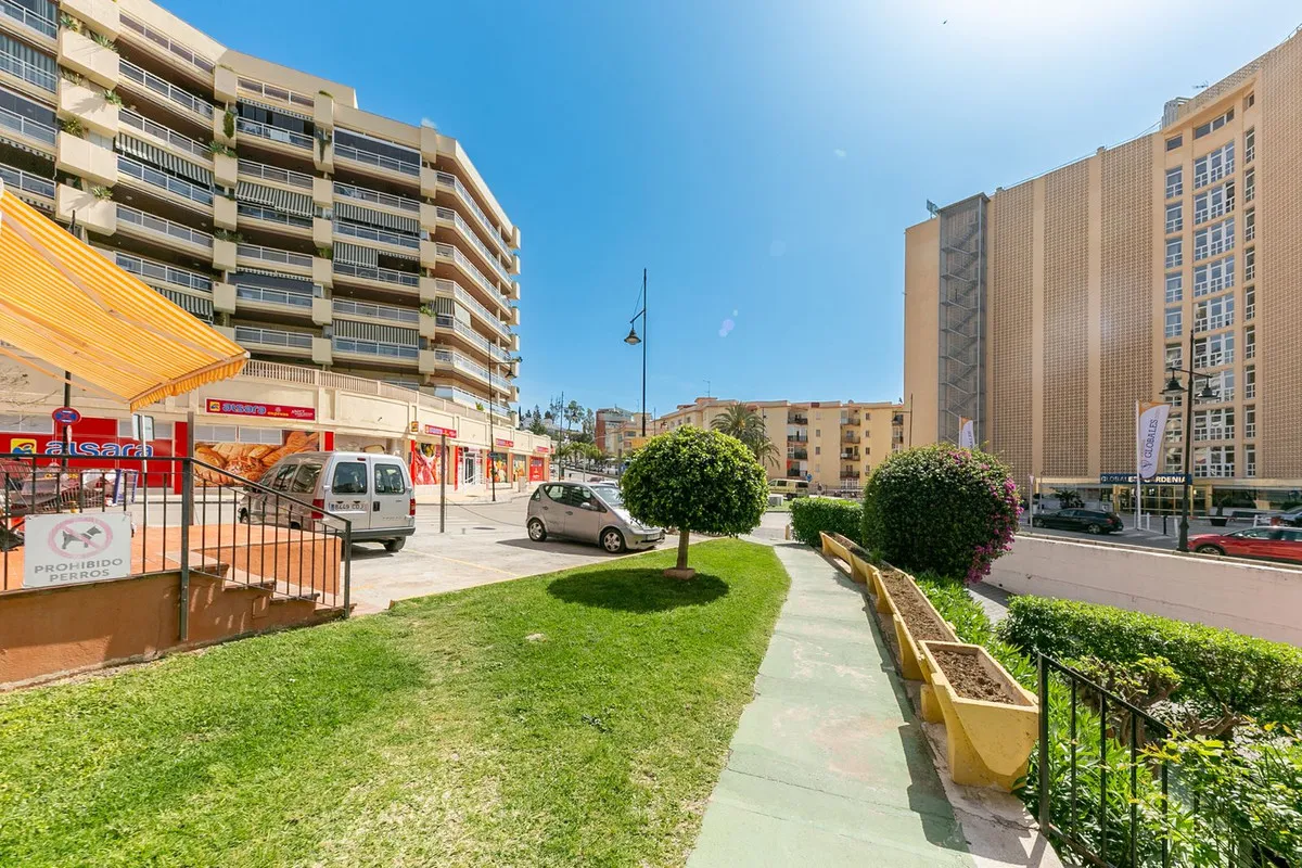 224d9cb4-de75-43c2-b2b9-3b51fc2b0a16