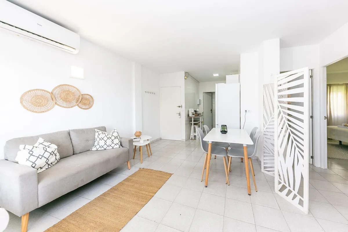 ed920193-1882-47f7-8e40-64ecbd3b586a