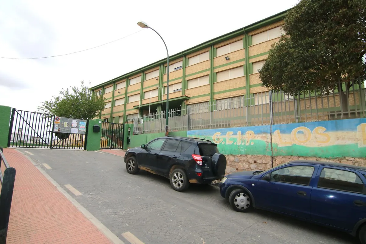 a69eca07-7318-49bb-90cb-1a6a4a45d706