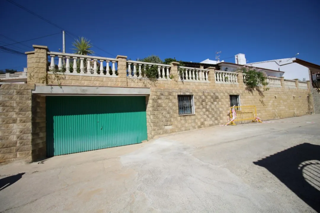 1e04c68c-450b-420d-8e44-491a538c4033