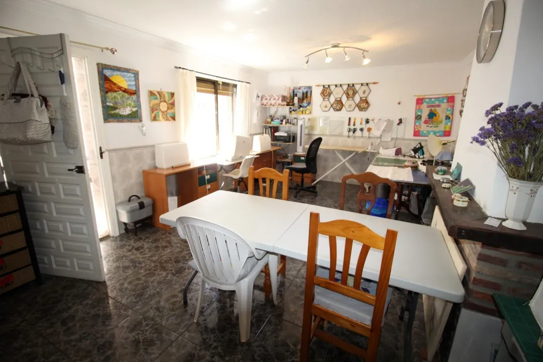 6b0bbac9-dc56-40a9-b771-04103a072cbd