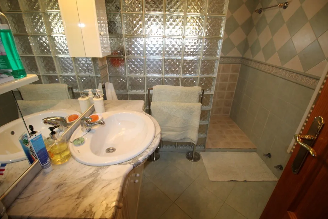 82cb2aa6-bf22-43f8-a4dd-659d8e62953f