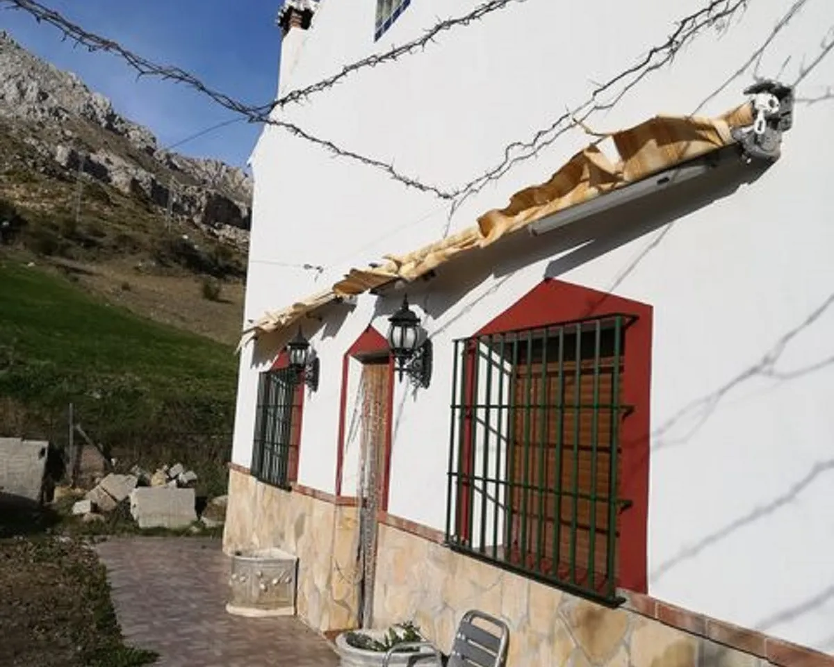 de111900-5d1f-4e4b-9def-059e3cda46d1