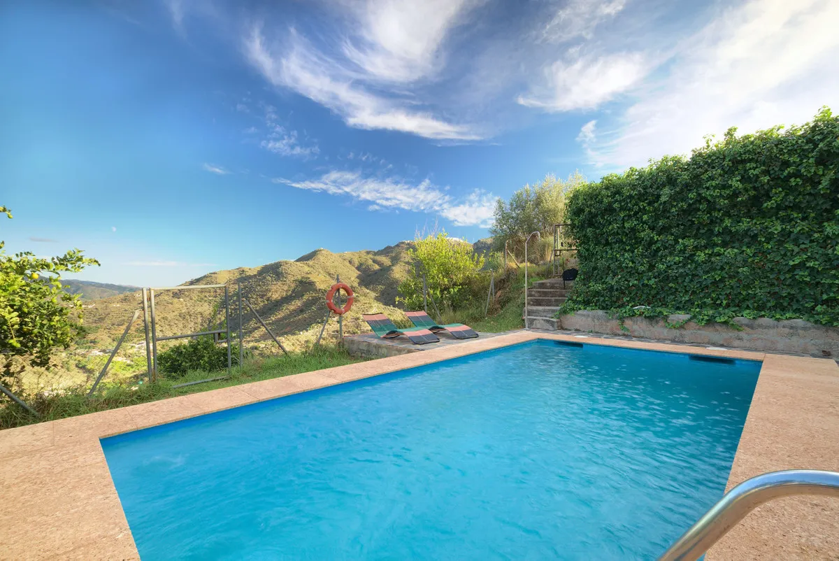 84dfda60-4aa6-4870-9ed0-e522e9dee27e