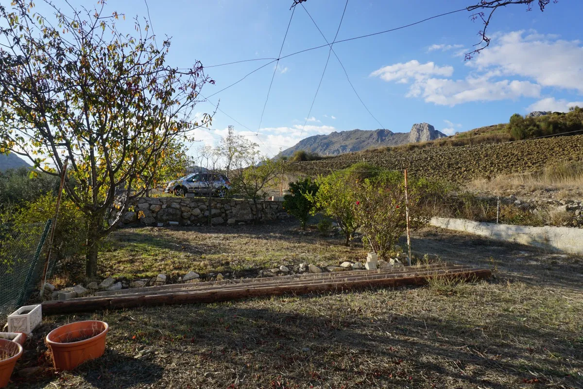 090b5bf2-dfa5-4f32-b6b8-3a9c46c4cf81